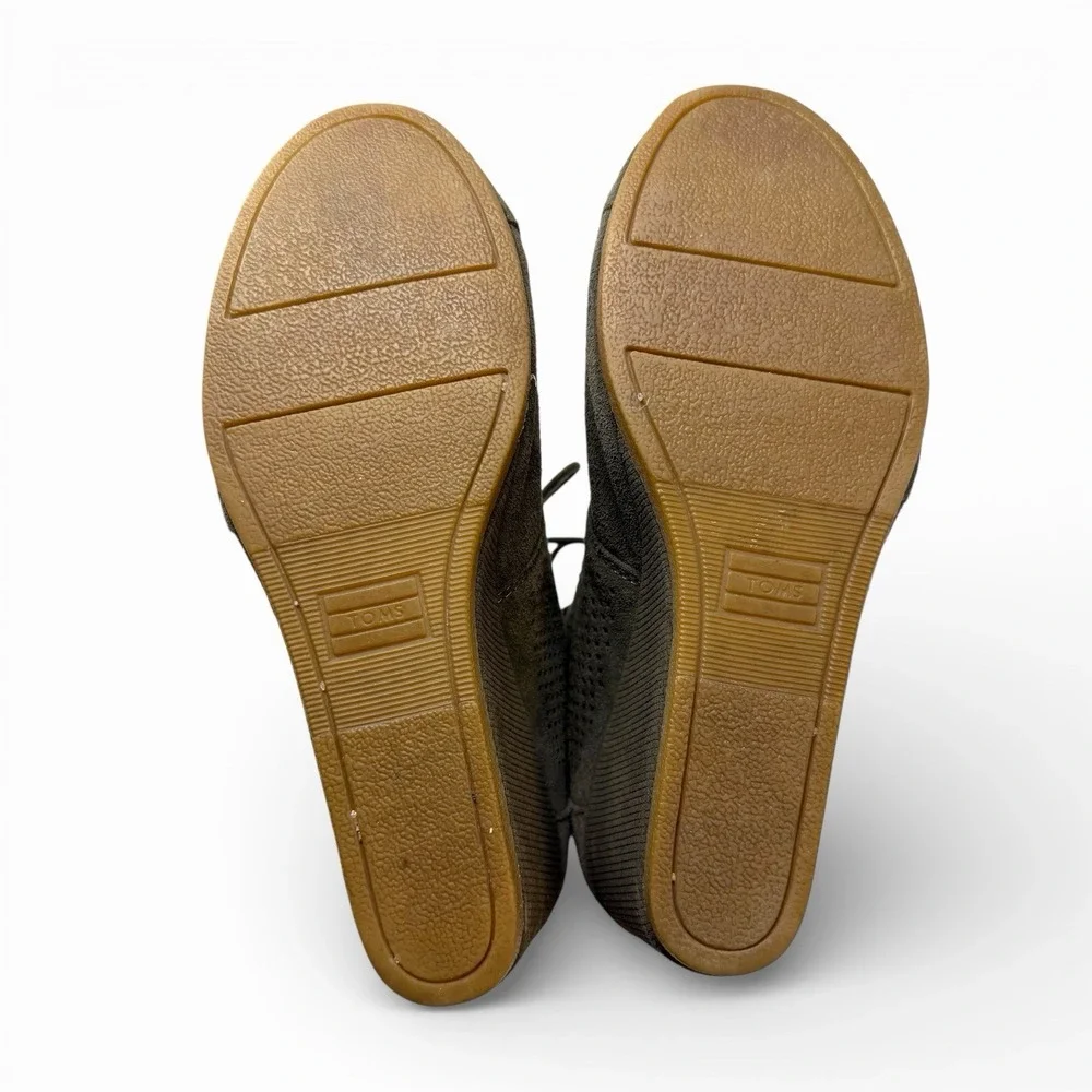 TOMS Desert Crepe Wedge Ankle Boots Tarmac Olive‎ Suede Size 8